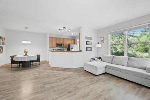 16914 79th Avenue N, Maple Grove, MN 55311