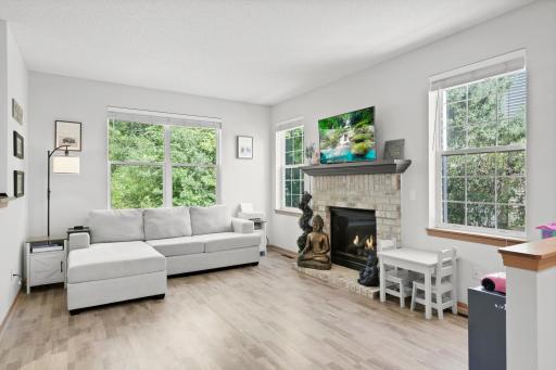 16914 79th Avenue N, Maple Grove, MN 55311