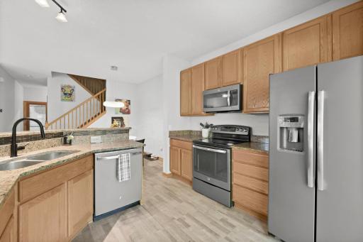 16914 79th Avenue N, Maple Grove, MN 55311