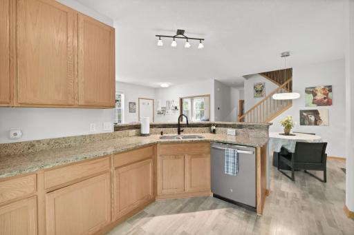 16914 79th Avenue N, Maple Grove, MN 55311