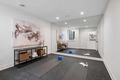 5513 Brookview Avenue - Spacecrafting - 0060.jpg
