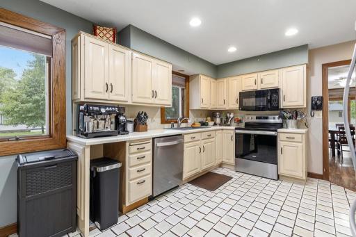 402 N Minnesota Street, Marshall, MN 56258