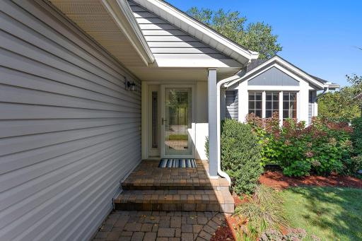 9056 Sequoia Road, Woodbury, MN 55125