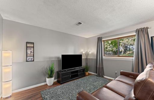 9056 Sequoia Road, Woodbury, MN 55125