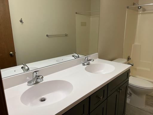 220 Hallam Avenue S, Mahtomedi, MN 55115