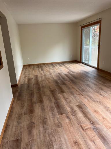 220 Hallam Avenue S, Mahtomedi, MN 55115