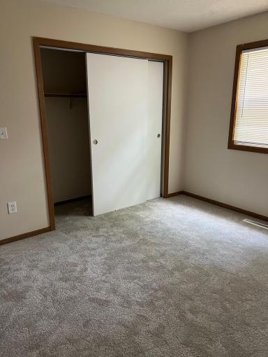 220 Hallam Avenue S, Mahtomedi, MN 55115