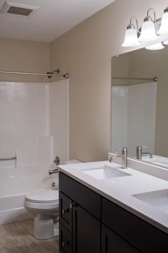 220 Hallam Avenue S, Mahtomedi, MN 55115