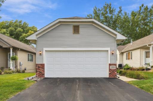 Additional parking on the driveway and road