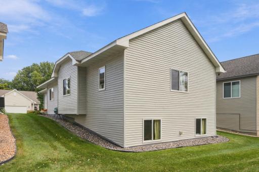 3806 Meadowview Way, Saint Bonifacius, MN 55375