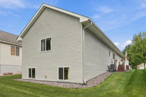 3806 Meadowview Way, Saint Bonifacius, MN 55375