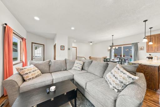 3806 Meadowview Way, Saint Bonifacius, MN 55375