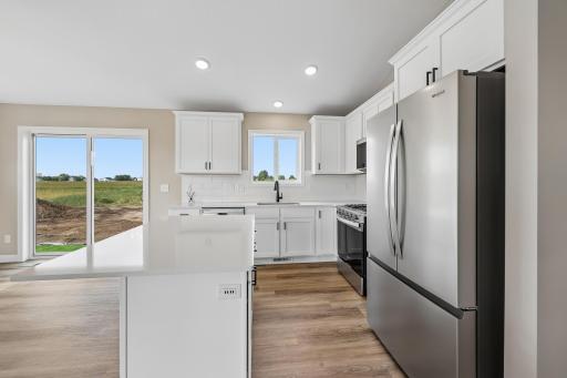 The kitchen provides a smooth work flow, meal preps, nightly dinners and morning breakfasts are a breeze.