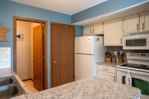 9478 Ranchview Ln N-12.jpg