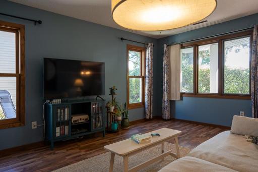 9478 Ranchview Ln N-17.jpg