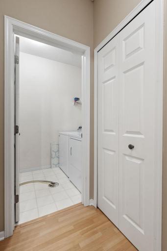22-web-or-mls-320 Willoughby Way W-22.jpg