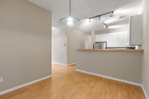 14-web-or-mls-320 Willoughby Way W-14.jpg