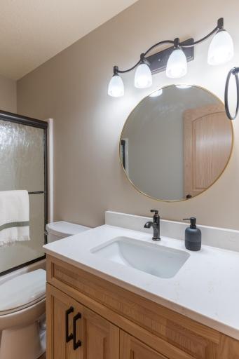2541 S 26th Avenue, Fargo, ND 58103