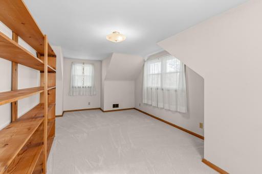 1195 7th Street NW, New Brighton, MN 55112