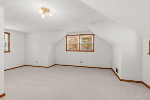 1195 7th Street NW, New Brighton, MN 55112