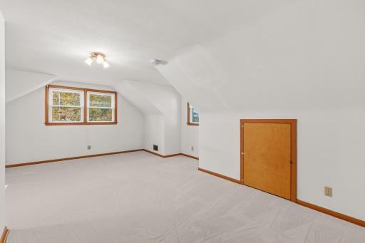 1195 7th Street NW, New Brighton, MN 55112