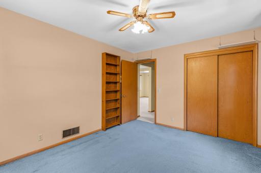 1195 7th Street NW, New Brighton, MN 55112