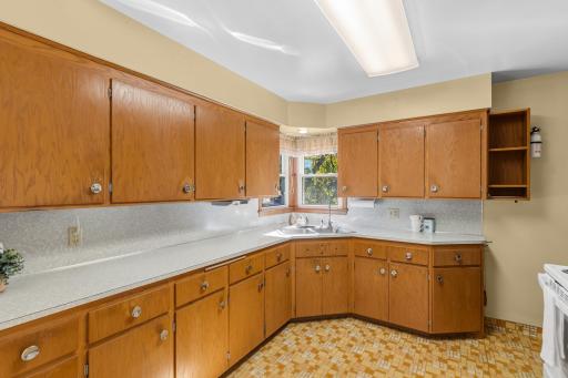 1195 7th Street NW, New Brighton, MN 55112