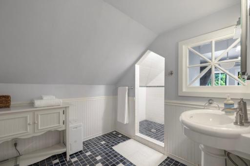 2707 Hayes Street NE, Minneapolis, MN 55418