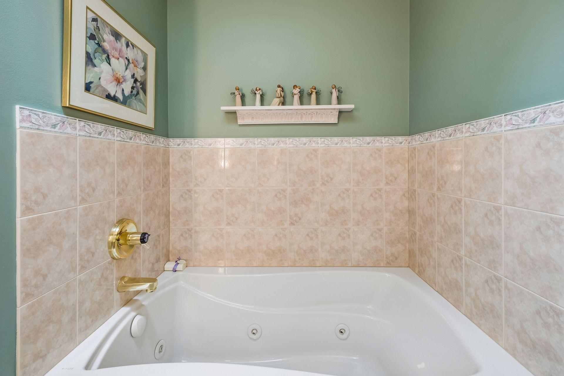 Jetted tub in second bath.