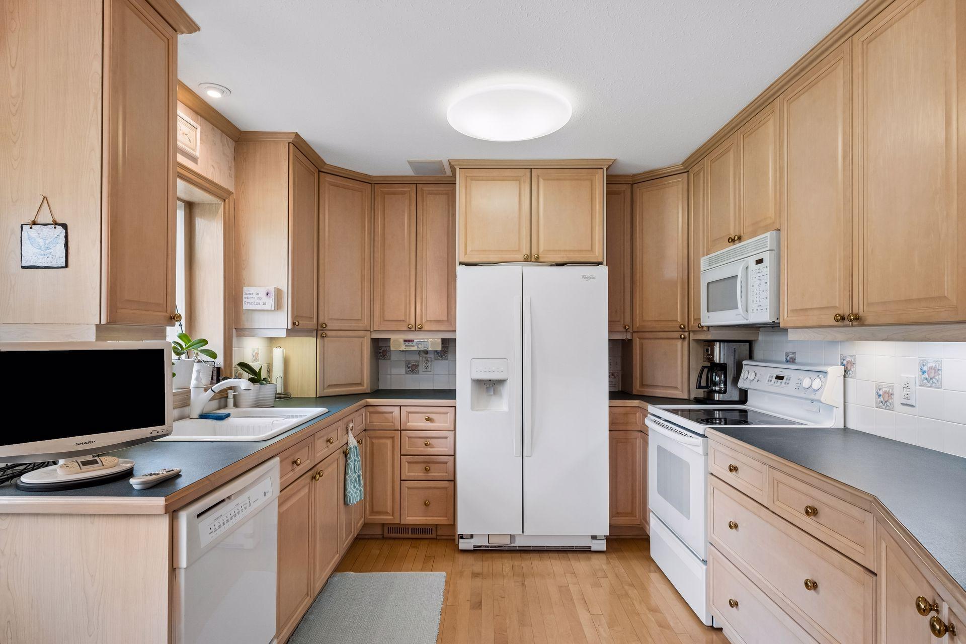 Upper level kitchen.