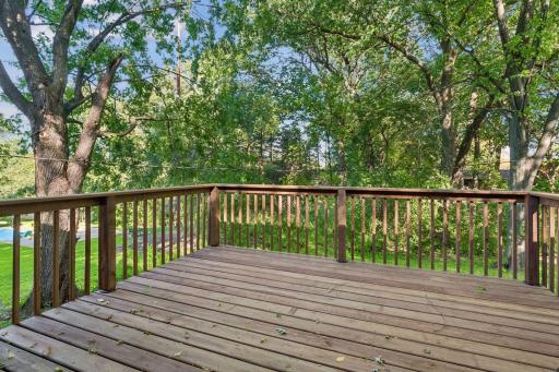 15001 Oakland Avenue S, Burnsville, MN 55306
