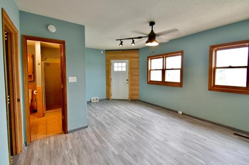 500 Atlantic Avenue, Kandiyohi, MN 56251