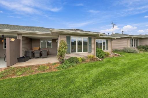 1812 Clubhouse Drive NE, Stewartville, MN 55976