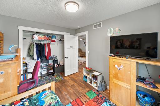 1812 Clubhouse Drive NE, Stewartville, MN 55976