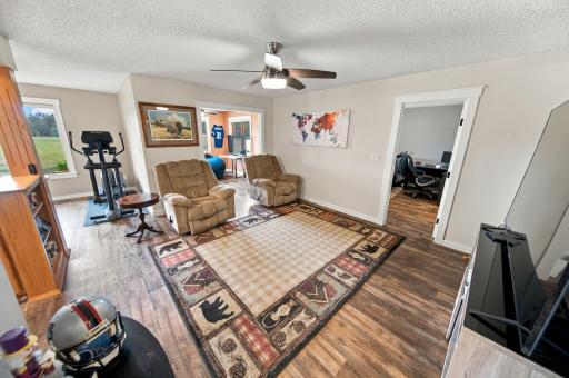 1812 Clubhouse Drive NE, Stewartville, MN 55976