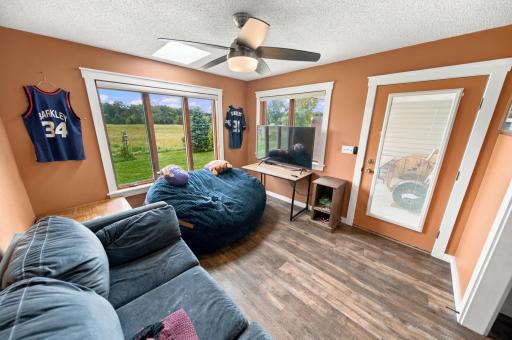 1812 Clubhouse Drive NE, Stewartville, MN 55976