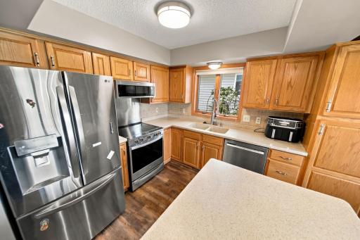 1812 Clubhouse Drive NE, Stewartville, MN 55976