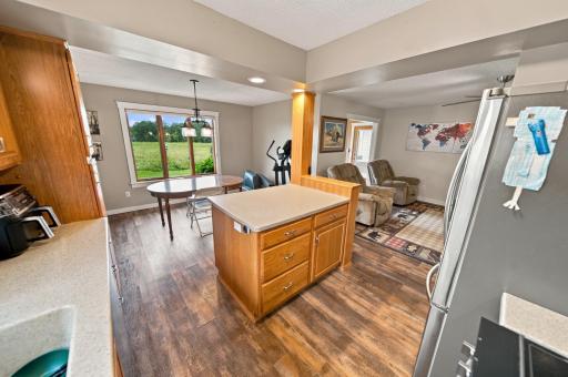 1812 Clubhouse Drive NE, Stewartville, MN 55976