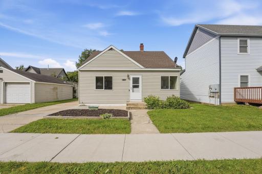 416 2nd Street SE, Willmar, MN 56201