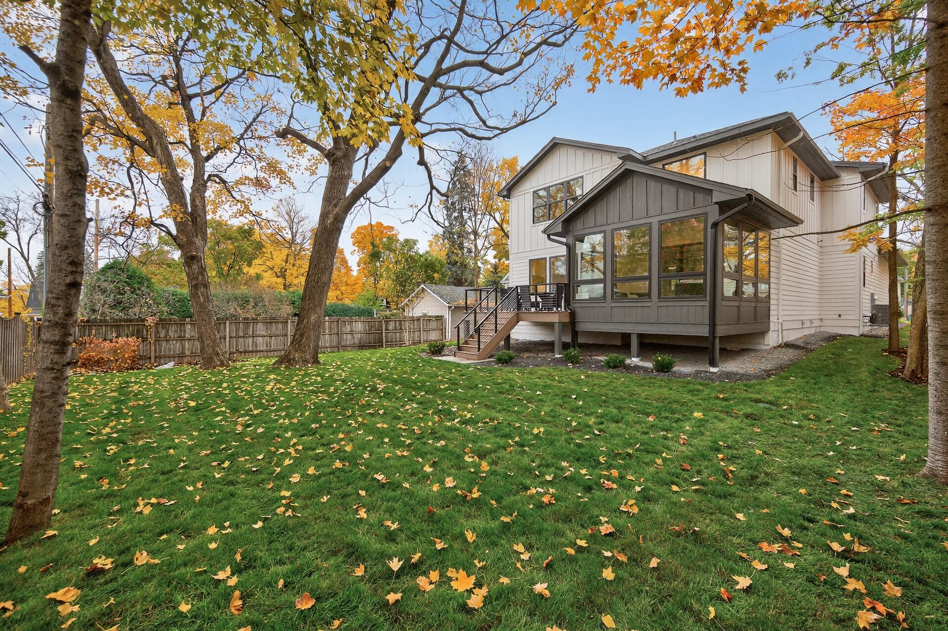 102_641_Park_St_E102_mls.jpg
