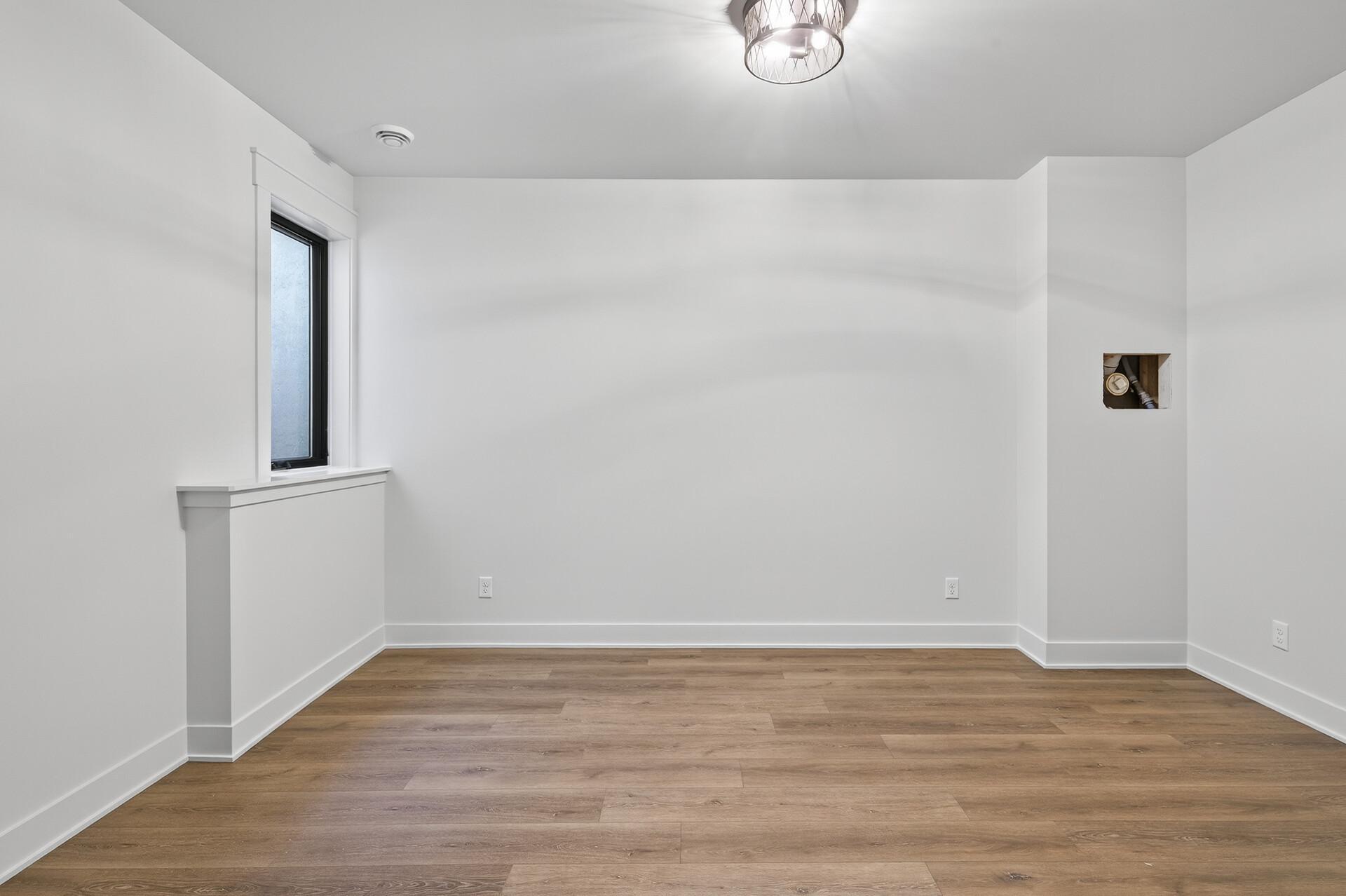 89_641_Park_St_E89_mls.jpg