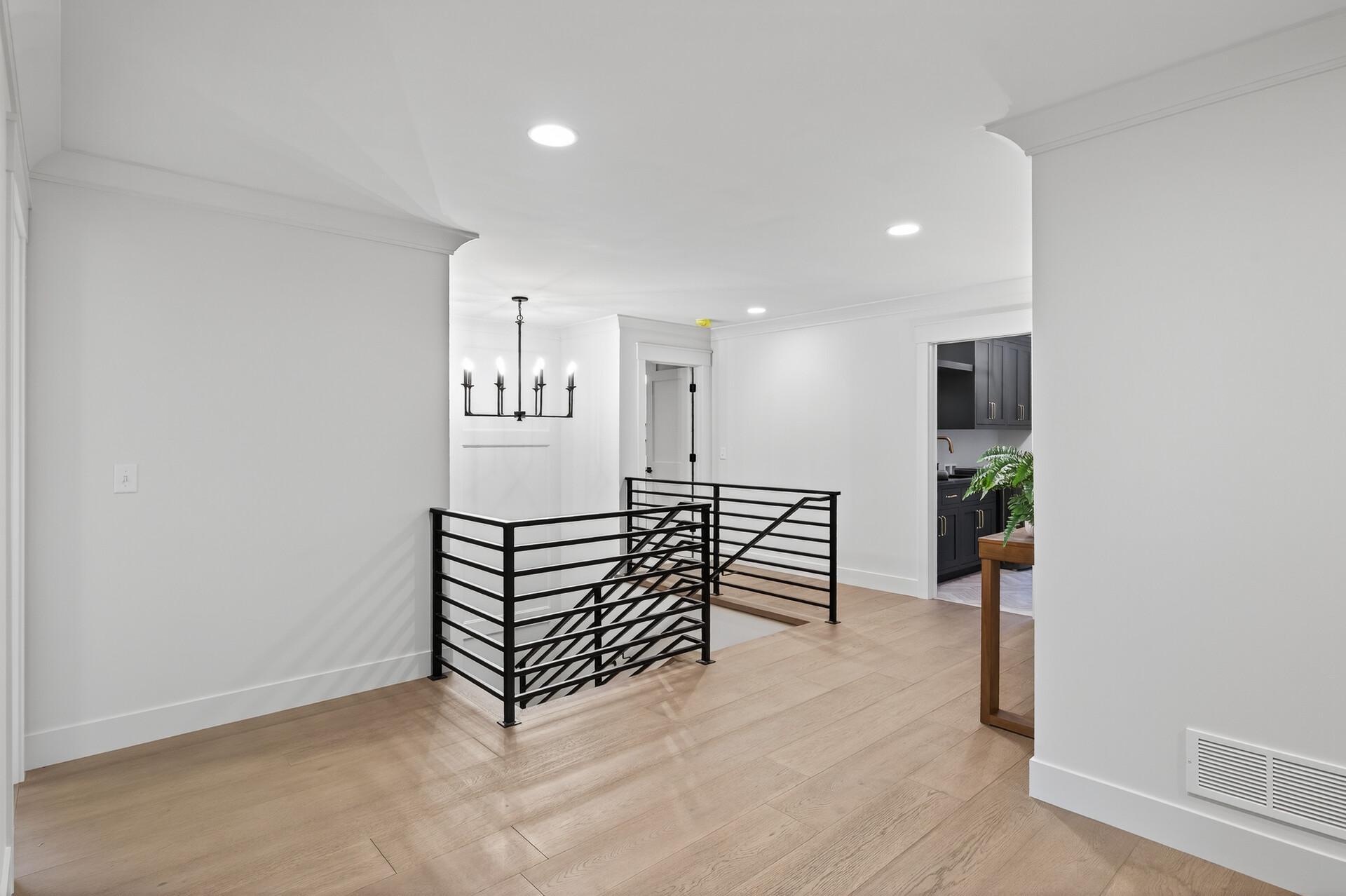 46_641_Park_St_E46_mls.jpg