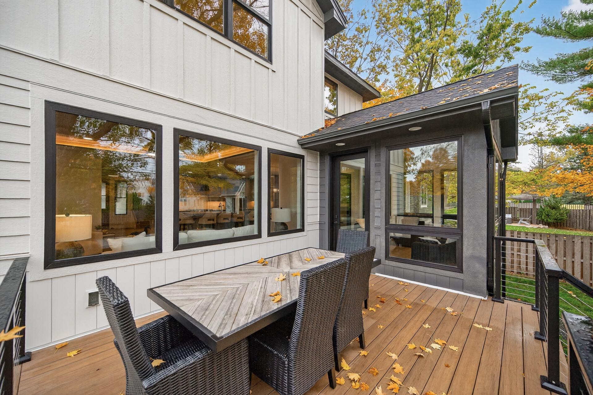 40_641_Park_St_E40_mls.jpg