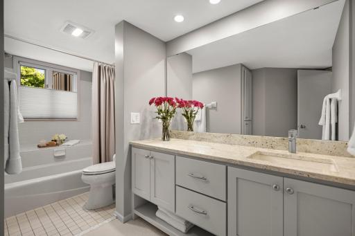 11887 Minnetonka Boulevard, Minnetonka, MN 55305