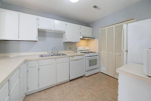 7390 Jensen Avenue S, Cottage Grove, MN 55016