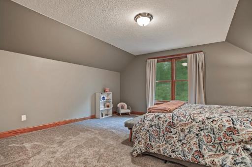 4844 Pinecroft Court N, Stillwater, MN 55082