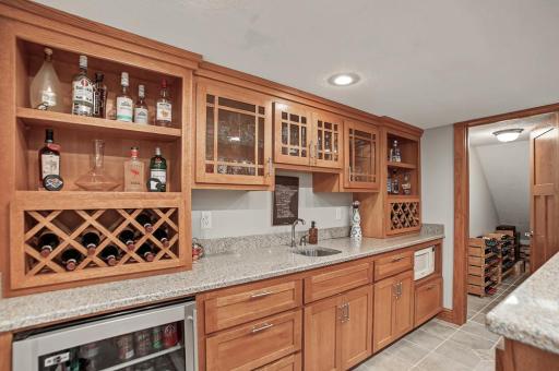 4844 Pinecroft Court N, Stillwater, MN 55082