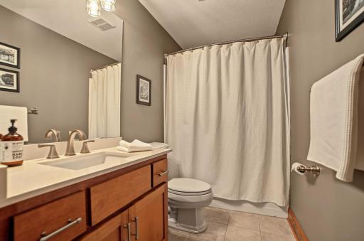 4844 Pinecroft Court N, Stillwater, MN 55082