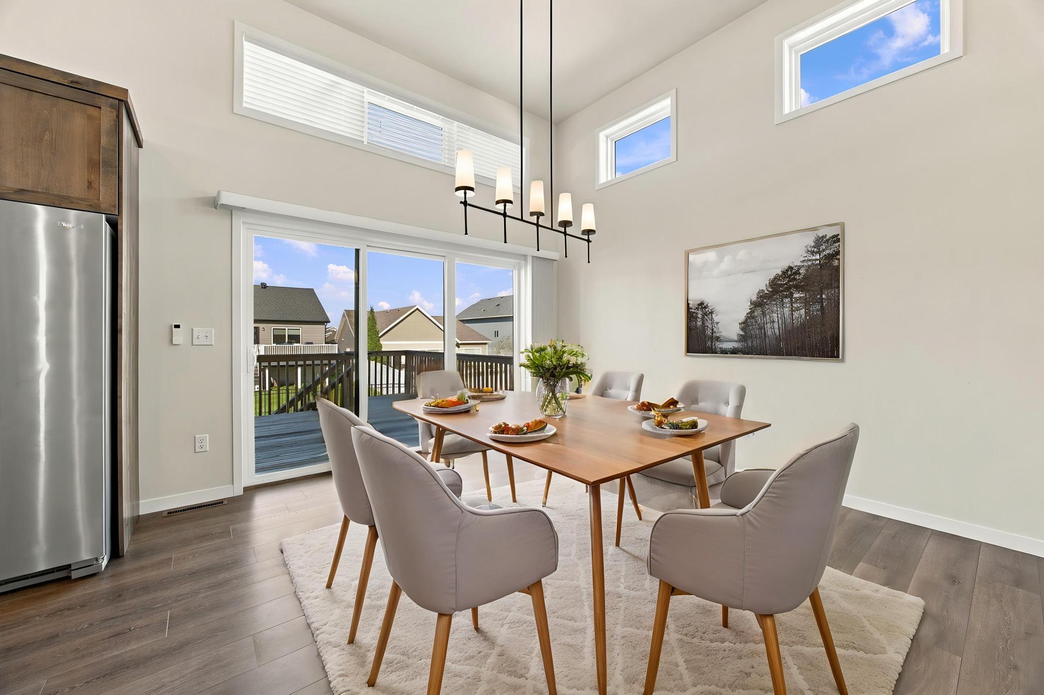 Virtually Staged Dining