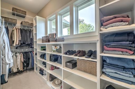 2928 Jonquil Trail N, Lake Elmo, MN 55042